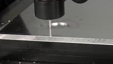 工业铣床加工铝件有硬质合金硬质合金刀片视频的预览图